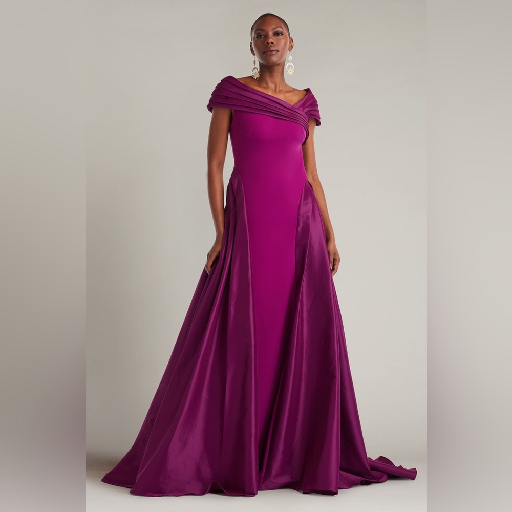 TADASHI SHOJI - BLANKA DRAPED CONTRAST TAFFETA BALL GOWN
